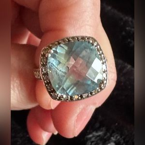 Blue Topaz Sterling Silver ring with diamonds